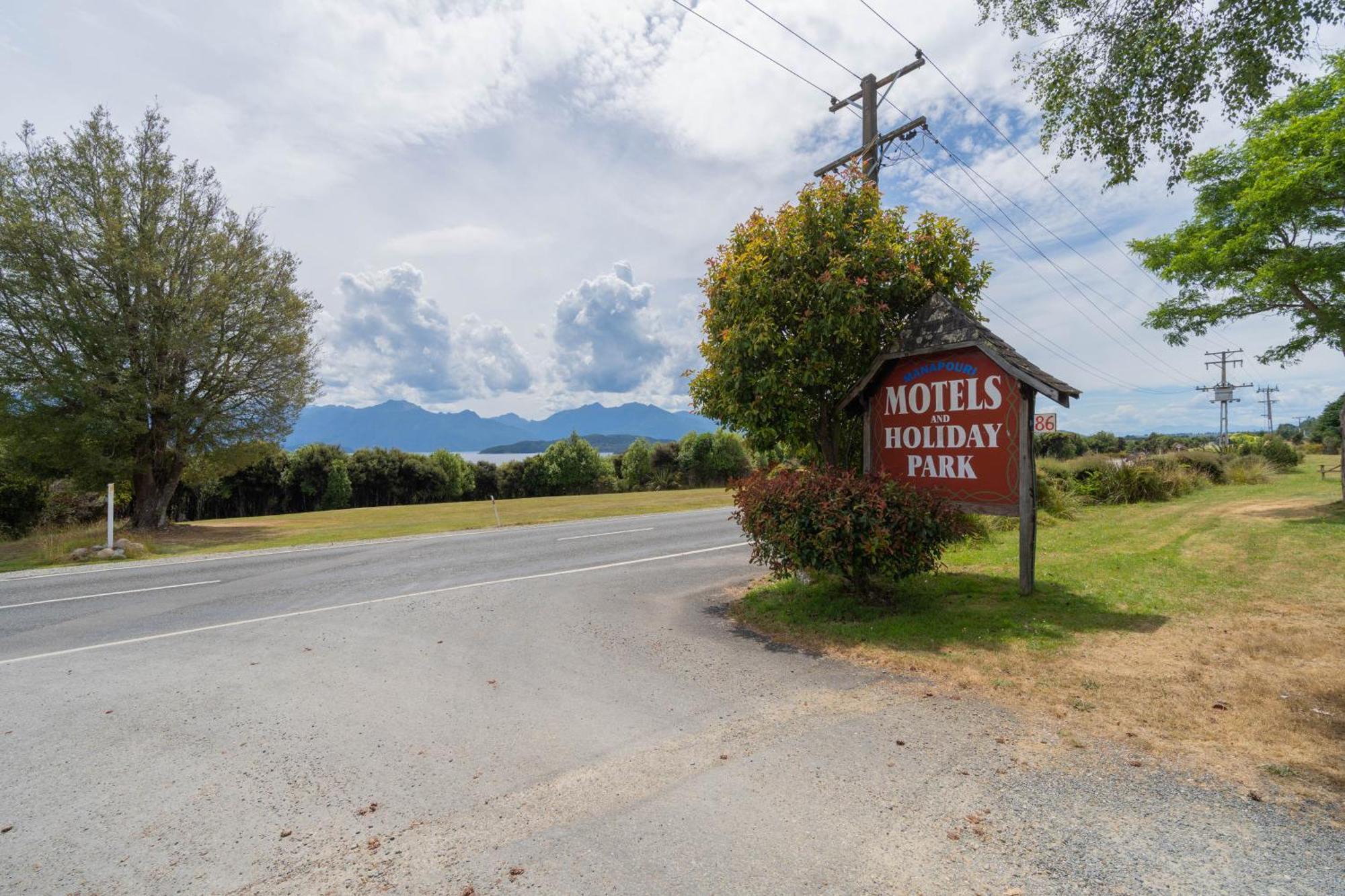 Manapouri Holiday Park Exterior foto
